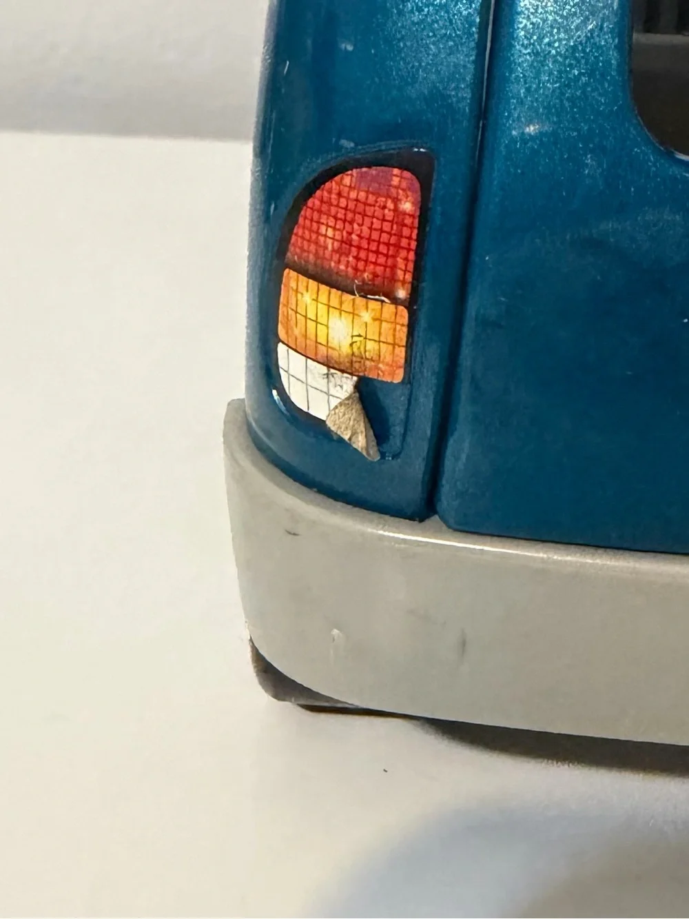 1999 Fisher-Price Loving Family Talk 'n Travel Minivan